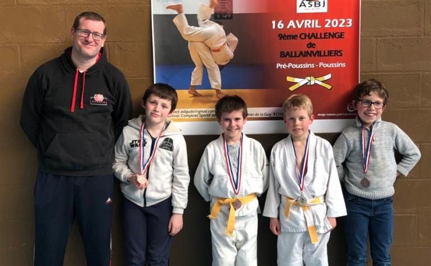 Tournoi organisé pour les mini-poussins  et les poussins à Ballainvilliers.